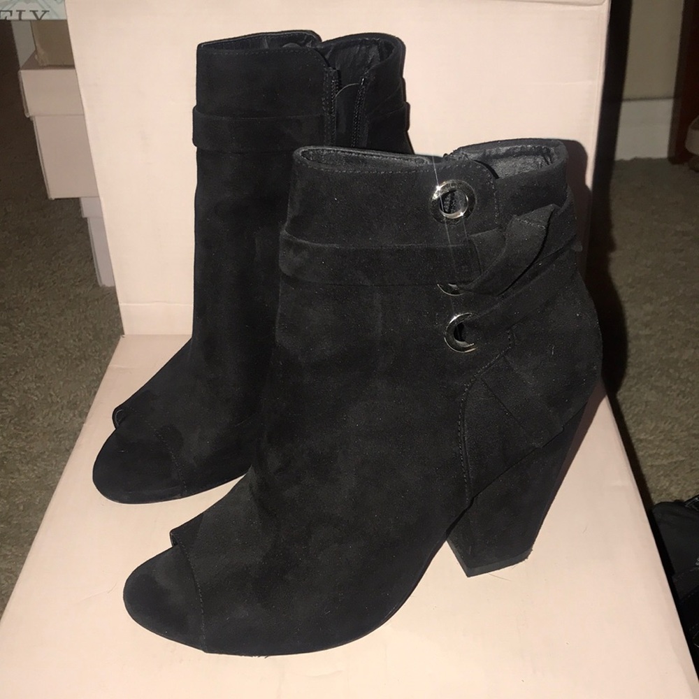 Black heeled booties